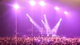 Kelly Clarkson - Behind These Hazel Eyes [Amsterdam HMH 25.02.10]