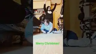 Merry Christmas everyone from me and my sister 💖🙏🏻