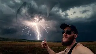 THUNDER MONSTER! Tornado? A Terrible Thunderstorm with a Funnel Is Moving in My Direction!