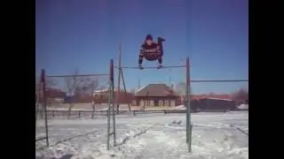Турники, дворовый спорт.