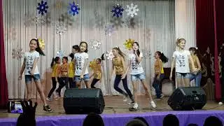 "Дорога детства" - детская песня...
