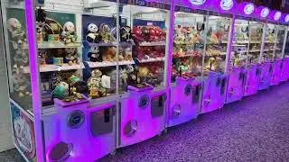 New Blackpool Amusements Golden Mile Partial Arcade Tour. OK If You Like Ticket Machines & Pushers