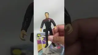 Star Trek Playmates Unboxing #1 Wil Wheaton #toys #playmates #actionfigure #startrek #vintagetoys