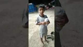 Seorang Anak Kecil Dari Medan Kelambir 5 Sumatera Utara Terlantar di Dumai Pekan Baru Riau