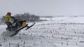 Ski-Doo MXZX 600 HPS can barkin!