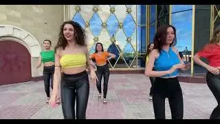 Бачата ледис с Натальей Чеботарь. Казань, школа танцев Манэра