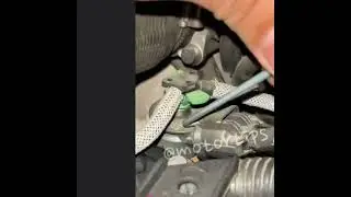 снимаем разъёмы автомобиля