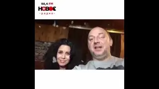 Потап и Настя поют песню "Три Белых Коня" (отрывок)