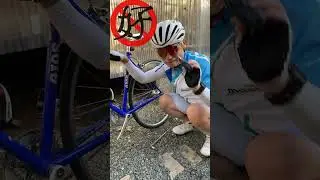 ペダル交換 どっちに回すか悩んだらこの動画 ピストバイク サイクルウェア アイウェア男子