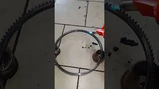 Заміна вінця маховика.