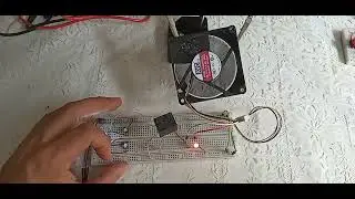 |Circuito com Foto Acoplador ligando um Relé|