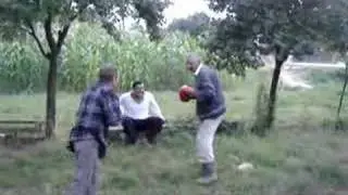 Old Drunk Men Fighting (Bataie de Pensionari Betzivi) pt. 1