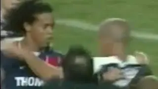 Ronaldinho gets into a fight