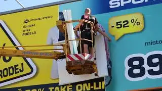 Reklamní polep billboardu Sportisimo Ostrava.