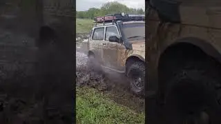 чего не сделаешь ради детей😁 #застрял#automobile#уаз#уазпатриот#offroad #буханка#дорога#юмор#нива
