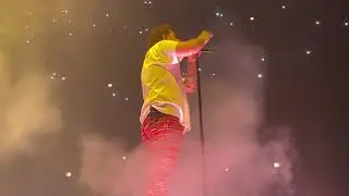 Post Malone - I Fall Apart (Runaway Tour Chicago)
