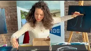 LIVESTREAM Live Painting 10 Artworks with hands and feet in a Museum