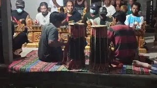 LATIHAN ANGKLUNG TUWED-MELAYA I BALINESE INSTRUMENT