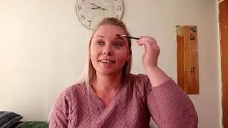 No Mirror Make-Up challenge