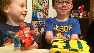 Robots in Disguise Warrior Class Bubblebee and One Step Changer Fixit Transformer Toys