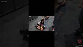CodeMiko Gets' Stepped On By Amouranth TwitchCon 2022 