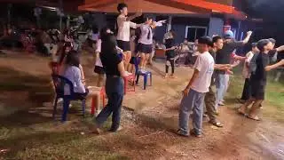 สาวซำน้อย เต้นม่วนๆ มีแต่คนน่ารัก งานวันเกิด ตรีมชุดนักเรียน #สายซำน้อย #เต้น #เต้นรถแห่ #น่ารัก