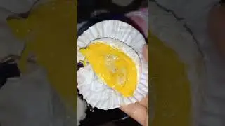Mochi Durian atau stroberry?