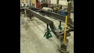 359 Peterbilt EXHD restoration PT8. Frame stretch an new frame.