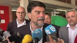 El alcalde de Alicante descarta poner límites al turismo