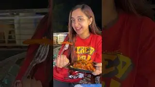 Chilli Potato🌶️ and Burger Chor Ladki😂🍔  #shorts #trendingshorts #food #tasty #meghachaube