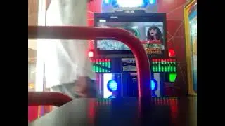 playing pump it up fiesta ex before my battery died