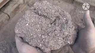 Gritty red sand full dry floor crumbling #satisfying
