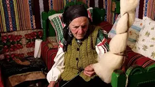 „Tezaurile acestea vii, care sunt bătrânii, trebuiesc puse în valoare.”