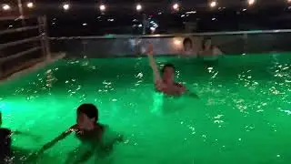 ANG INIT SA PILIPINAS #nightswimming #swimmingmovers #swimming #bonding #zumbadance #relaxtime