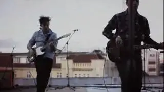 aKING - So Close