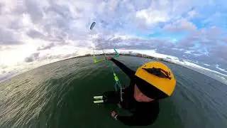 Flysurfer Peak 5 13 m Jibing in 4 to 7 Knots