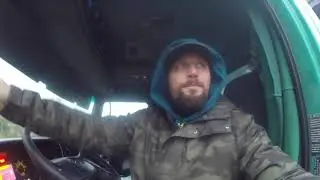 У манипулятора оторвало колесо на ходу! Не работает печка у самосвал Мерседес Актрос