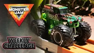 GRAVE DIGGER JUMPS INTO MEGA GRAVE DIGGER - Monster Jam Toy Stunt Challenge #6