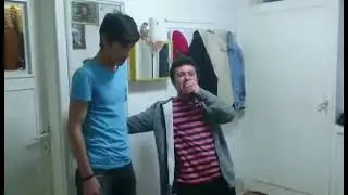 Düşük bütçeli Arka Sokaklar Parodi ☆ (Hüsnü Çoban'ın vurulma sahnesi)