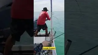 Tenya King on board Ah Boon's boat Raffles Marina using Crusader Tenya