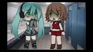 KAITO has EXPLOSIVE DIARRHEA while MIKU, MEIKO, and IA are in the BATHROOM! 