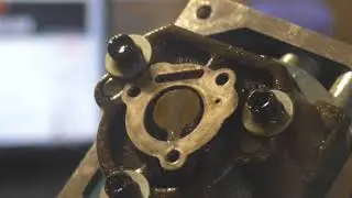 Disassembling the Value FY 1H N 220V 50Hz 2Pa 150W Vacuum Pump 