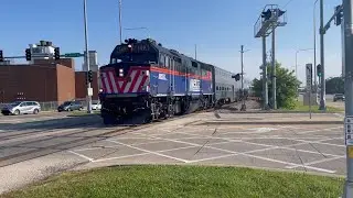 Evening Rush | Railfanning the UP/N “Loud Zone Crossing” | MLK Drive | Great Lakes, IL