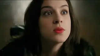 Giantess lady chasing tiny man [巨大娘 / 女巨人] The Borrowers (2011) Giantess vs small - Giantess scene
