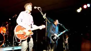 Fountains Of Wayne - Stacys Mom Solo