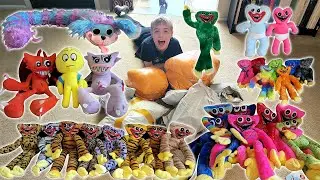 Unboxing a Huge Pile of New Poppy Playtime Plushies!