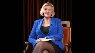 Güzel sunucu Özge Uzun siyahlarıyla kadraj'da