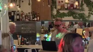 Starstruck in Kefalonia- bumped into Simon Pegg ⭐️❤️😎
