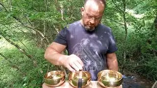 Сеанс звукотерапии с поющими Чашами на Природе
