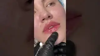 Исправили губы.